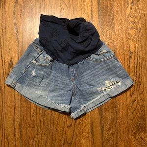 NWOT Maternity Shorts